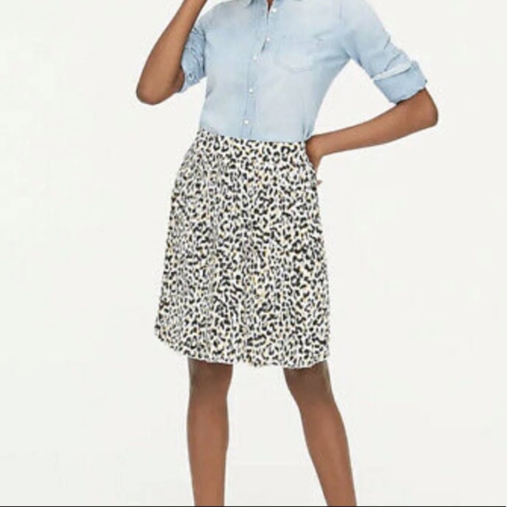 JCrew leopard print pleated skirt, with back zip. EUC, fully lined, size 0.